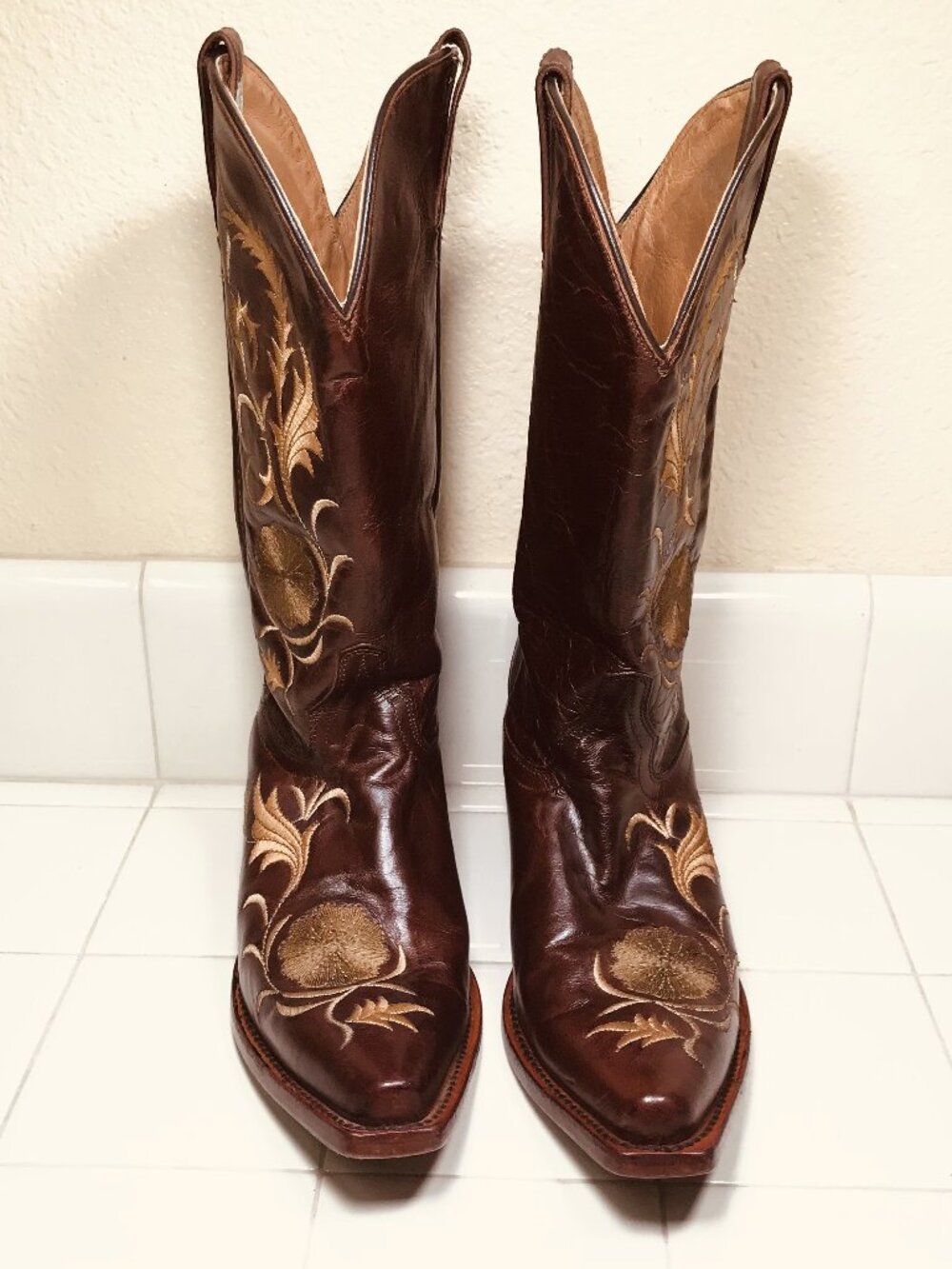 Shyanne Women's Brown Leather Embroidered Western Cowboy Boots Size 6 B - Picture 3 of 16